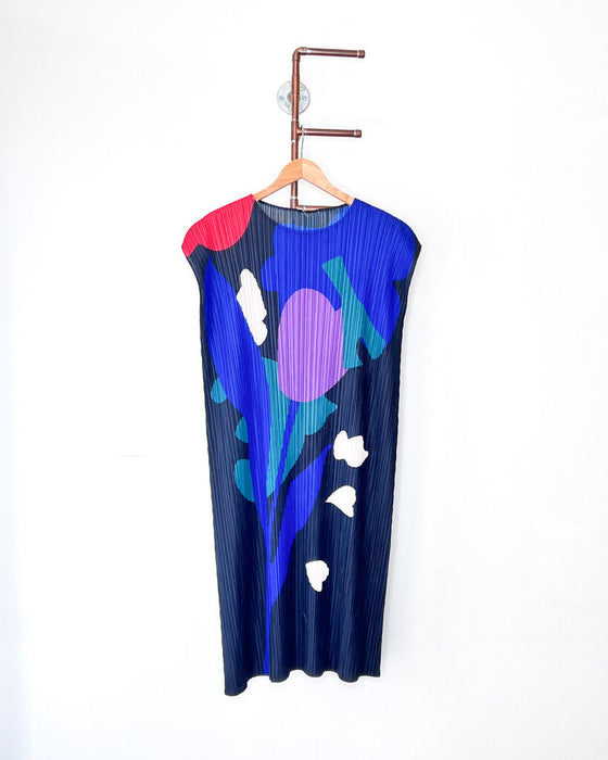 Pleated Sleeveless Shift