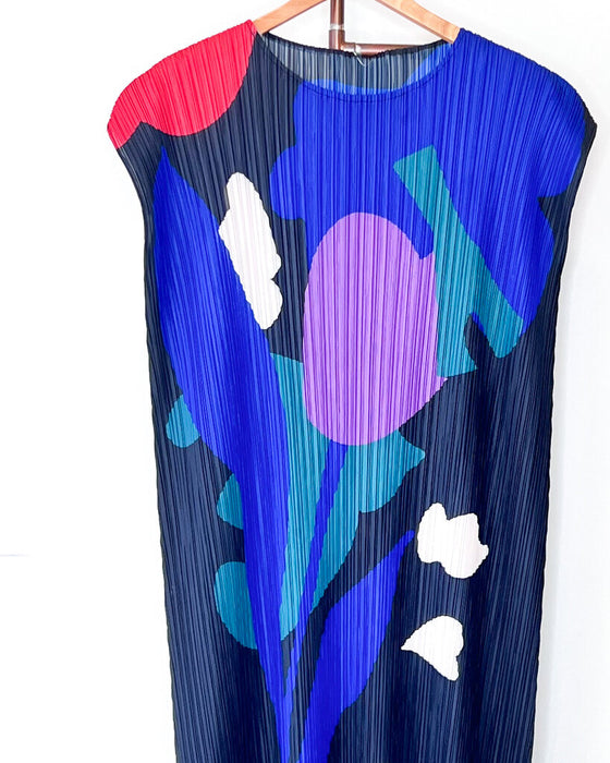 Pleated Sleeveless Shift