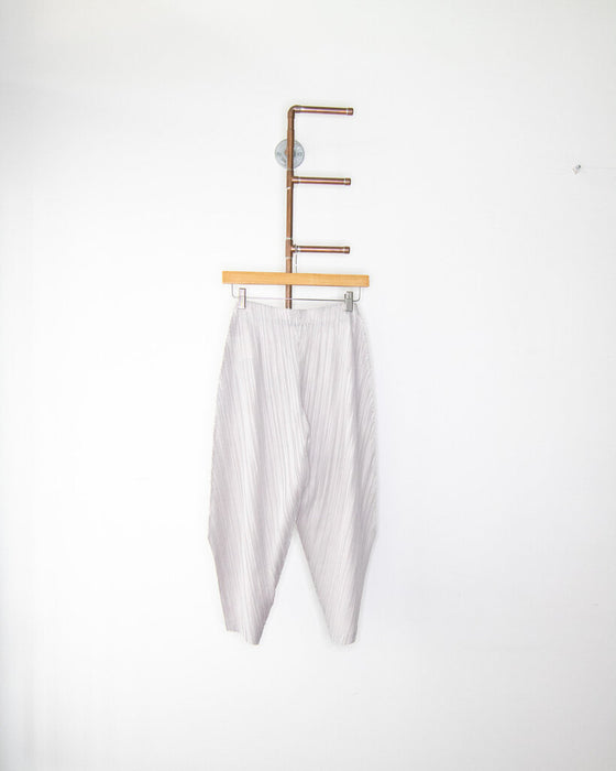 Pleated Barrel Leg Pants