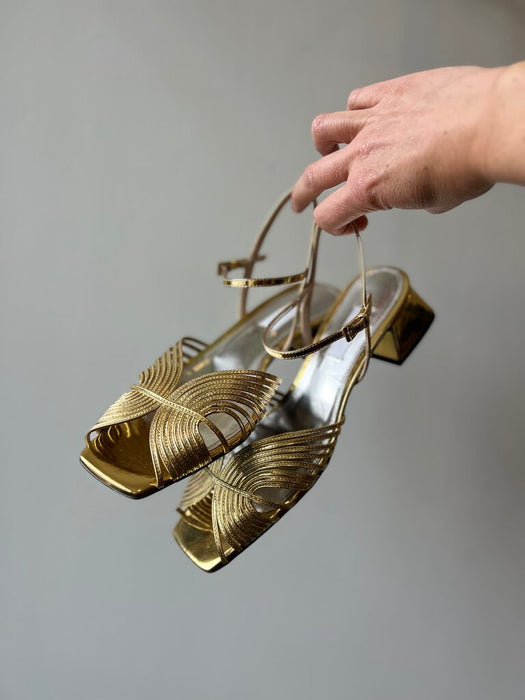 70's Low Sandal, Size 40