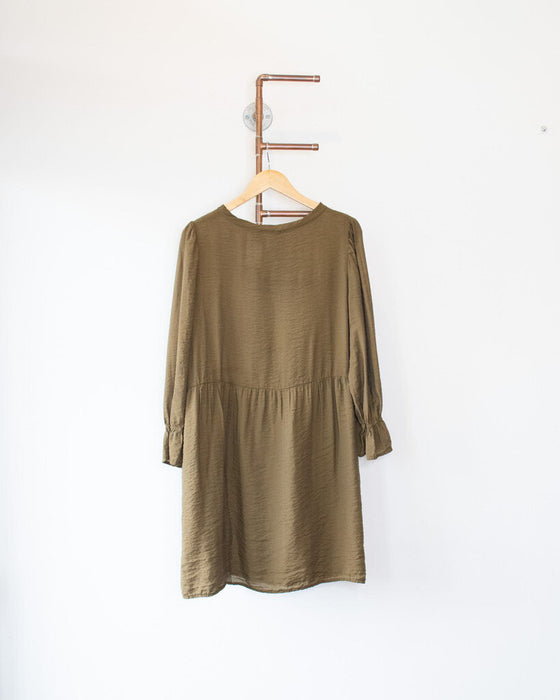 Long Sleeve Dress Size Medium