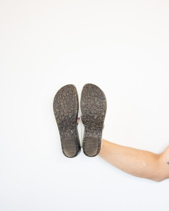 Cross Strap Clog