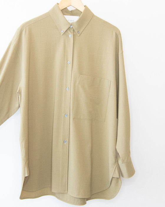 Light Wool Button Up